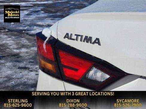 Used 2024 Nissan Altima 2.5 SV image 14