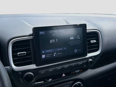 Used 2022 Hyundai Venue SE w/ Cargo Package FWD image 10