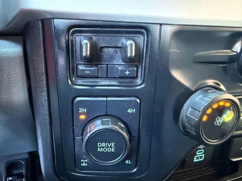 Used 2023 Ford F250 XL w/ 360-Degree Camera Package image 25