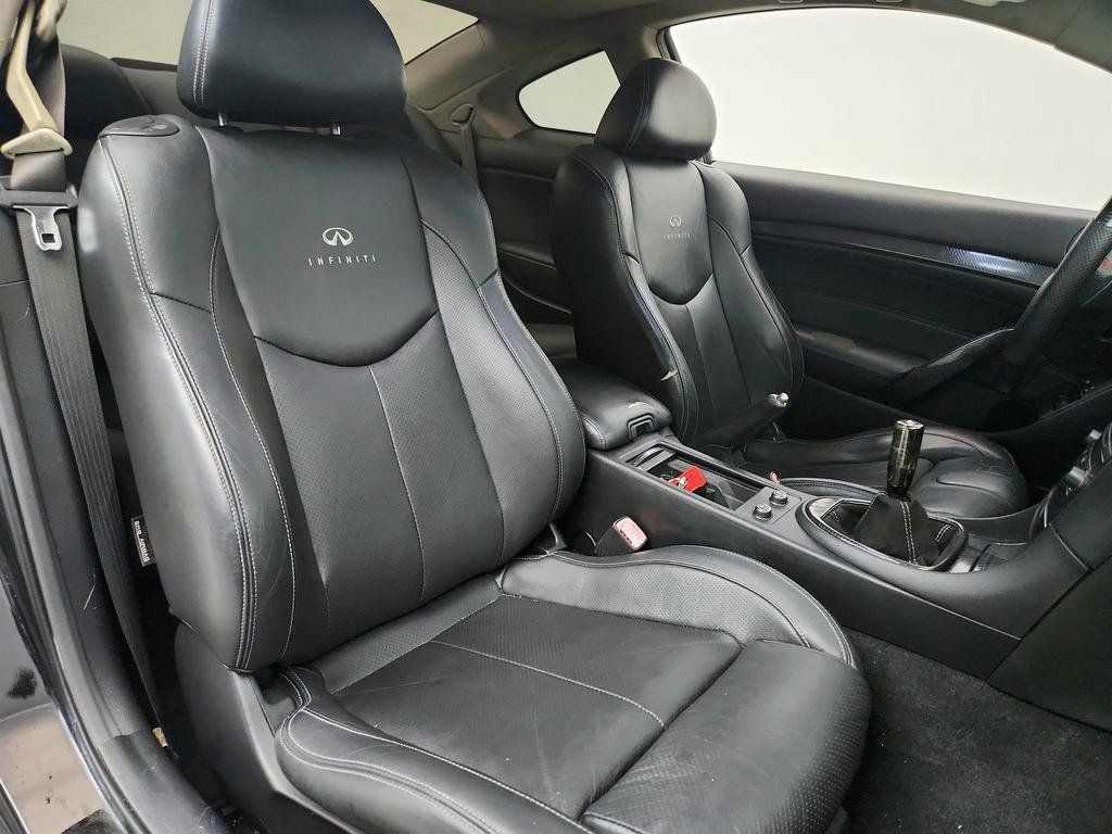Used 2014 INFINITI Q60 Sport RWD image 25