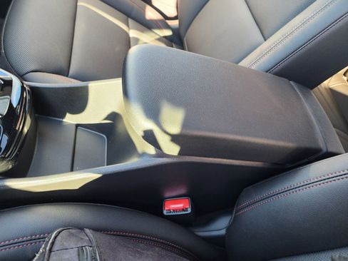 New 2026 Chevrolet Trax RS w/ Sunroof Package image 35