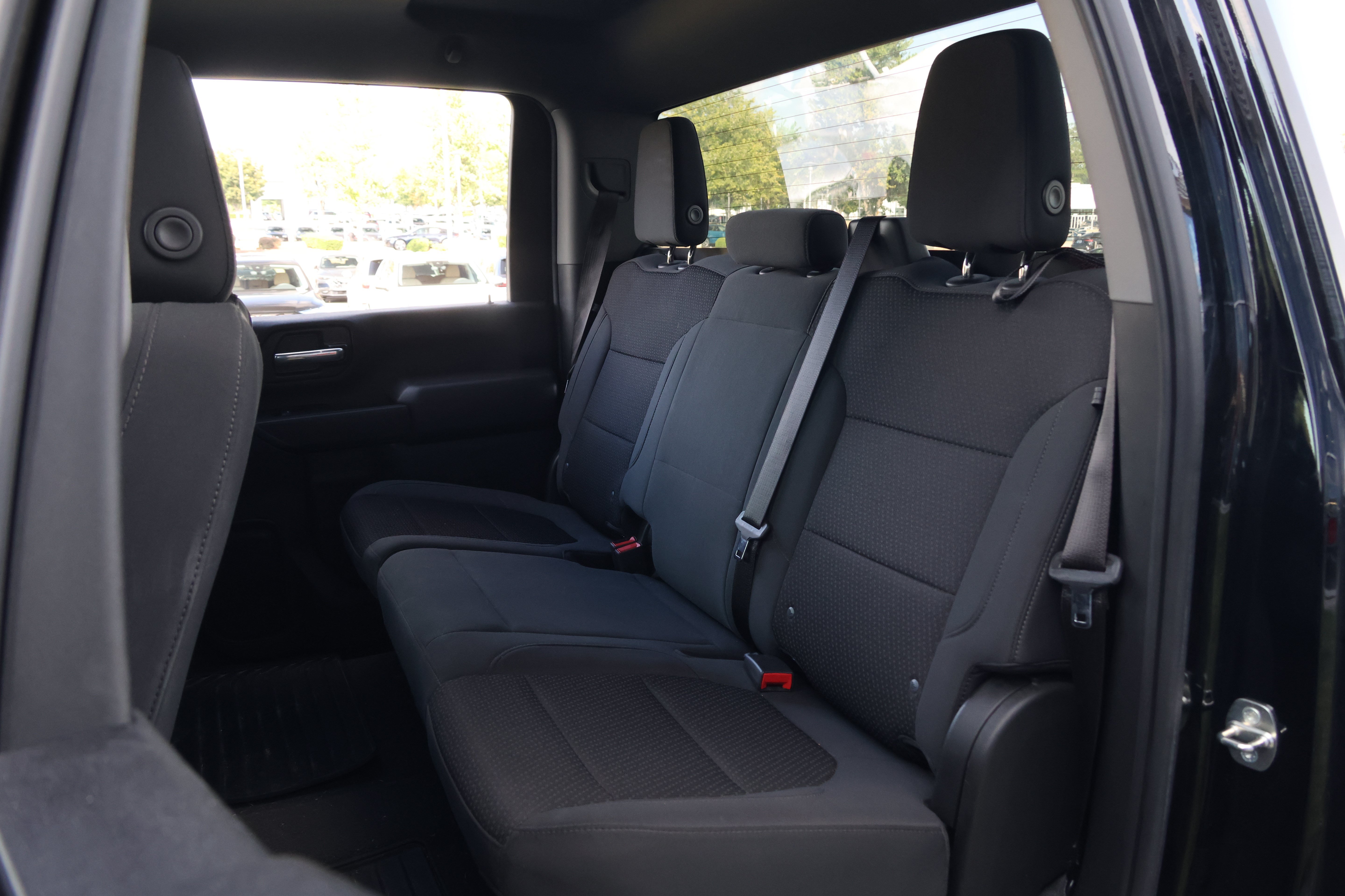 Used 2022 Chevrolet Silverado 2500 Custom w/ Custom Value Package AWD/4WD image 34