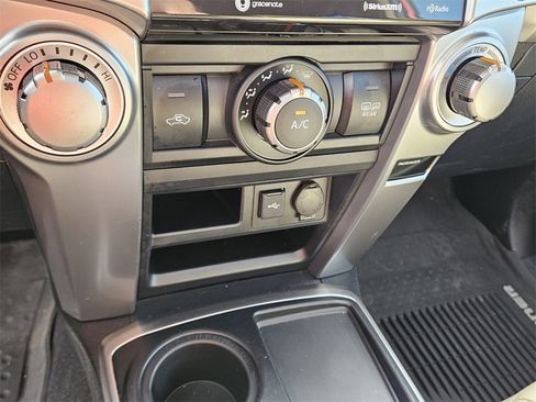 Used 2021 Toyota 4Runner SR5 Premium image 20