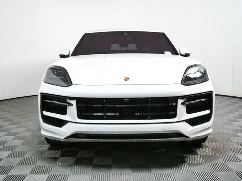 Used 2025 Porsche Cayenne GTS AWD/4WD image 1
