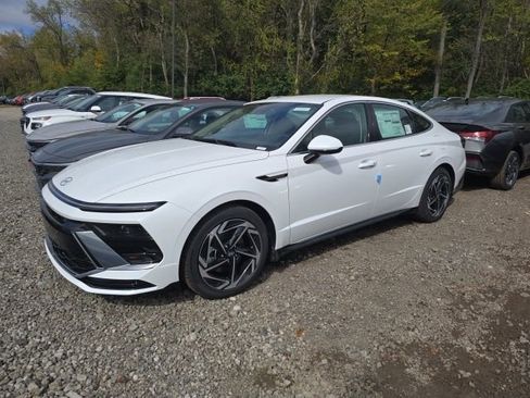 New 2026 Hyundai Sonata SEL image 1