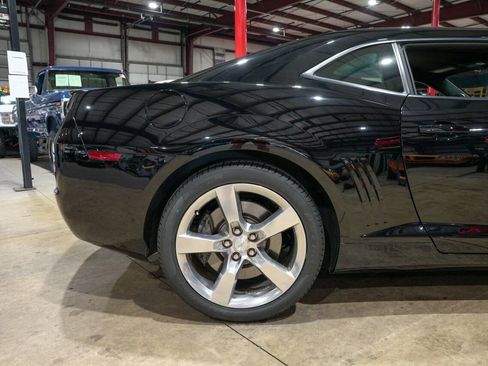 Used 2010 Chevrolet Camaro SS RWD image 9