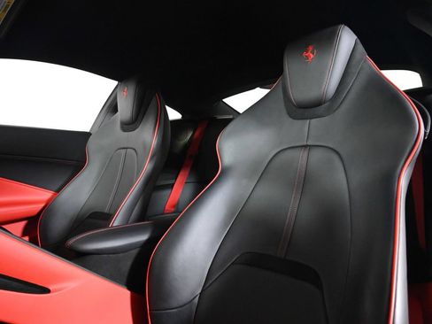 Used 2022 Ferrari Roma RWD image 19