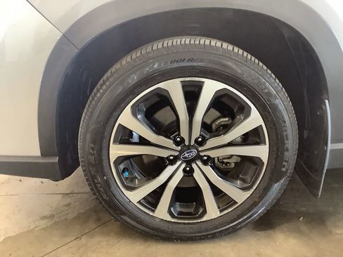 Used 2023 Subaru Forester Limited image 33