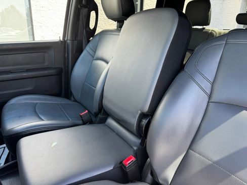 Used 2022 RAM 3500 Tradesman RWD image 11