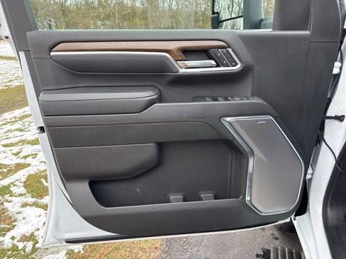 Used 2024 Chevrolet Silverado 3500 High Country w/ High Country Premium Package image 11