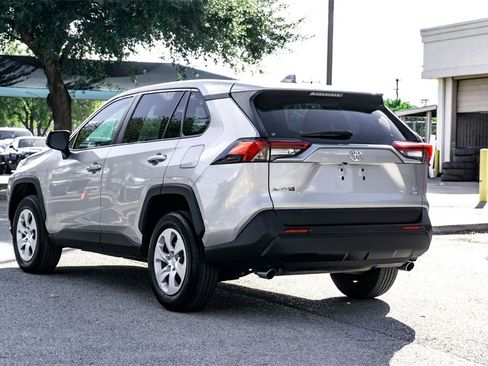 Used 2024 Toyota RAV4 LE image 7