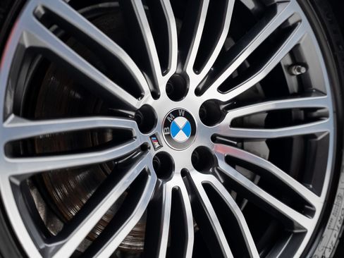 Used 2020 BMW 540i xDrive w/ M Sport Package AWD/4WD image 23