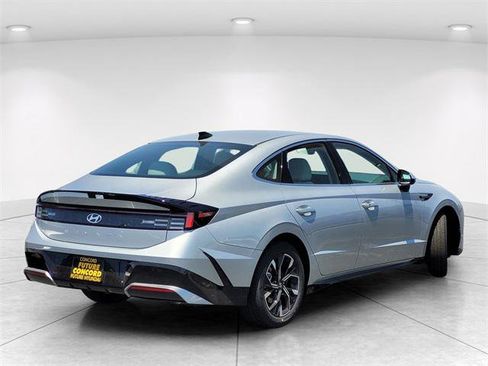 Used 2025 Hyundai Sonata SEL image 5
