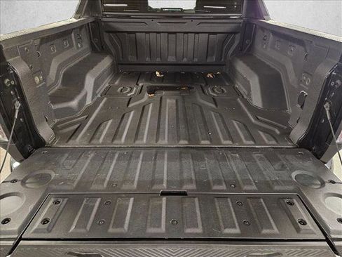 Used 2025 GMC Hummer EV 2X image 6