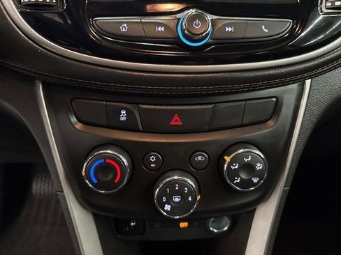 Used 2020 Chevrolet Trax LS w/ Tint and Cruise Package FWD image 15