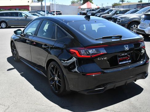 Used 2025 Honda Civic Sport image 6