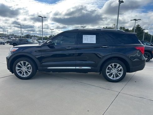 Used 2023 Ford Explorer Limited w/ Equipment Group 301A image 5