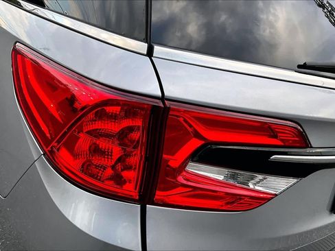 Used 2024 Honda Odyssey EX-L image 29