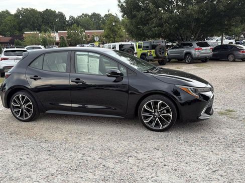 Used 2022 Toyota Corolla XSE FWD image 6