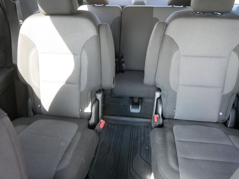 Certified 2023 Chevrolet Traverse LT w/ LPO, Floor Liner Package AWD/4WD image 13