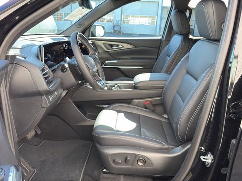 New 2026 Chevrolet Traverse LT w/ Enhanced Driving Package AWD/4WD image 11