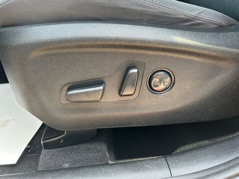 Used 2019 Kia Sorento LX image 10