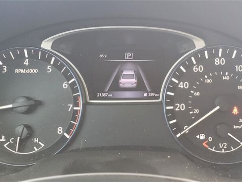 Used 2016 Nissan Altima 3.5 SR FWD image 9