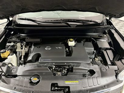 Used 2016 Nissan Pathfinder Platinum