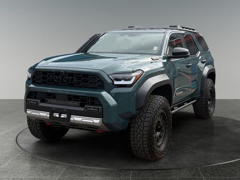 Used 2026 Toyota 4Runner Trailhunter AWD/4WD image 3