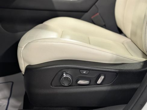 Used 2021 Cadillac XT4 Sport image 14