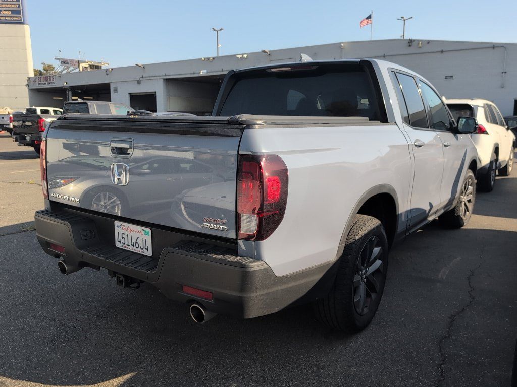 Used 2023 Honda Ridgeline Sport image 7