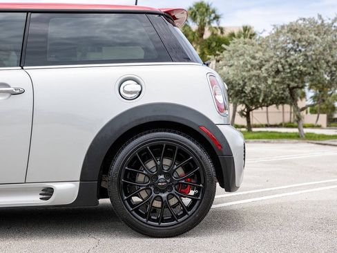 Used 2012 MINI Cooper John Cooper Works w/ Technology Pkg FWD image 12