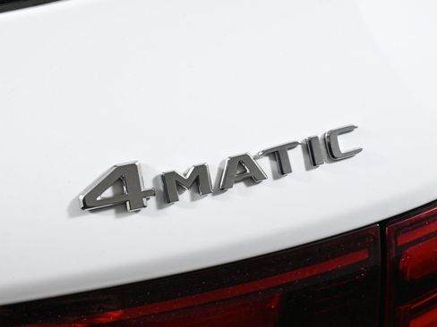 New 2026 Mercedes-Benz GLB 250 4MATIC image 37