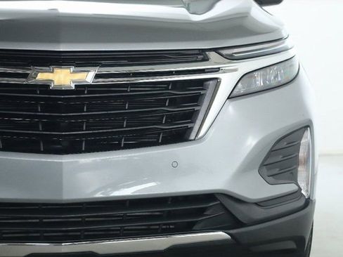 Used 2023 Chevrolet Equinox LT FWD image 7
