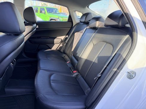 Used 2018 Kia Optima EX image 31