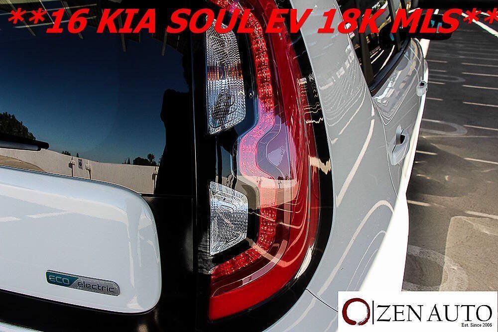 Used 2016 Kia Soul EV FWD image 42