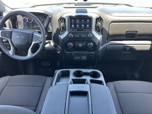 Certified 2022 Chevrolet Silverado 1500 RST w/ Z71 Off-Road Package AWD/4WD image 15