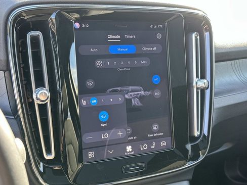 Certified 2023 Volvo C40 P8 Recharge Plus image 12