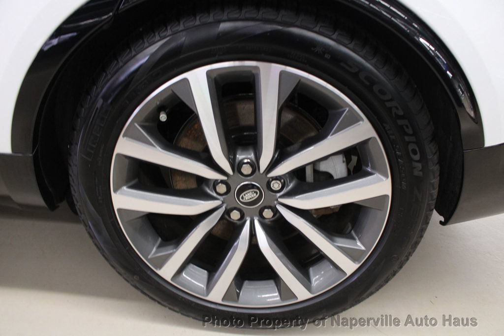Used 2025 Land Rover Discovery Dynamic SE AWD/4WD image 51
