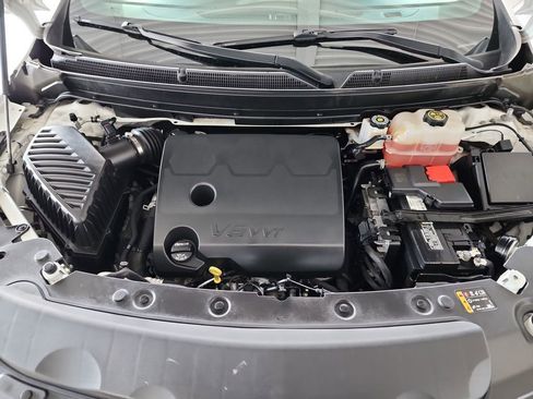 Used 2022 Buick Enclave Essence image 41