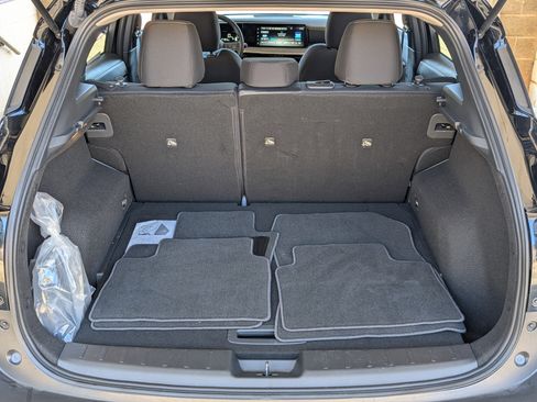 Used 2025 Nissan Kicks SV w/ SV Premium Package image 19