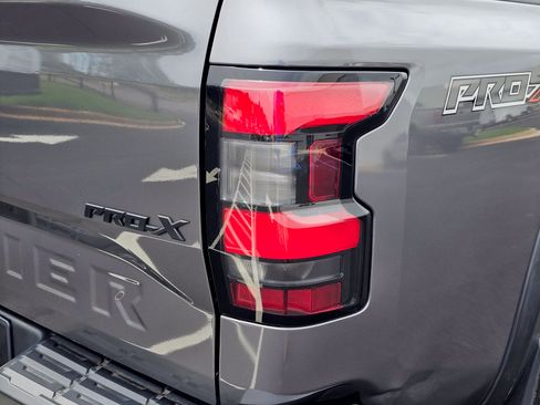 Used 2024 Nissan Frontier Pro-X RWD image 10