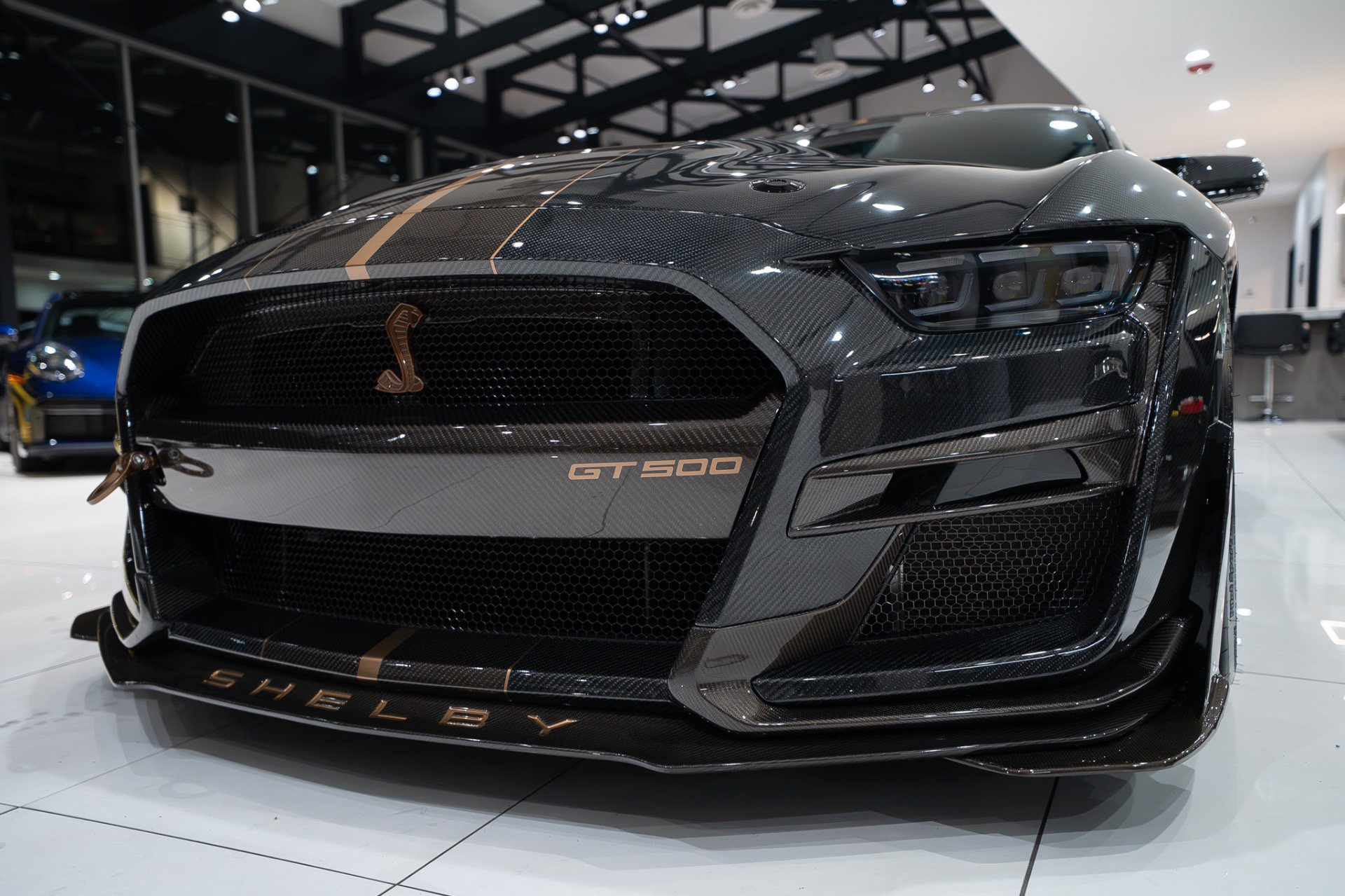 Used 2022 Ford Mustang Shelby GT500 w/ Carbon Fiber Track Pack RWD image 39