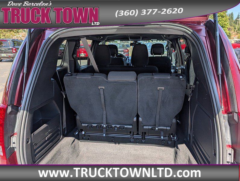 Used 2018 Dodge Grand Caravan SE FWD image 14