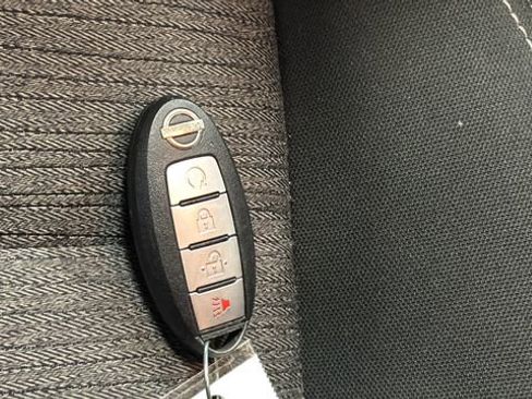 Used 2022 Nissan Rogue SV AWD/4WD image 21