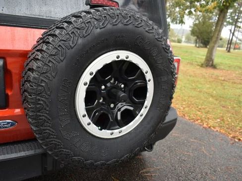 Used 2022 Ford Bronco Badlands image 14