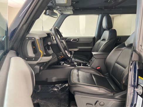 Used 2021 Ford Bronco Badlands image 11