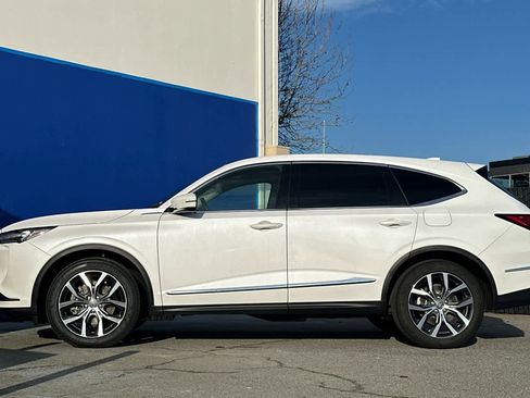 Certified 2023 Acura MDX SH-AWD w/ Technology Package image 6