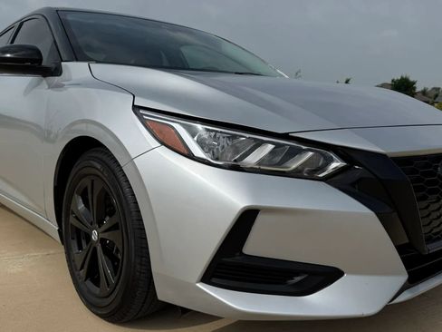 Used 2023 Nissan Sentra SV FWD image 12