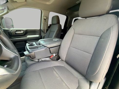 Used 2023 Chevrolet Silverado 2500 Custom w/ Custom Convenience Package AWD/4WD image 16